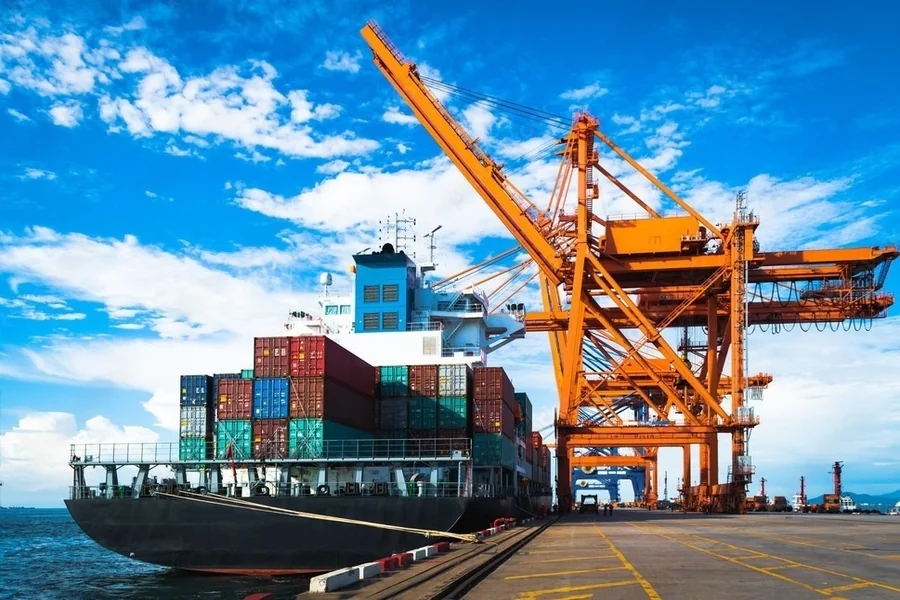 Understanding the Role of Port Agency Services in Modern Shipping