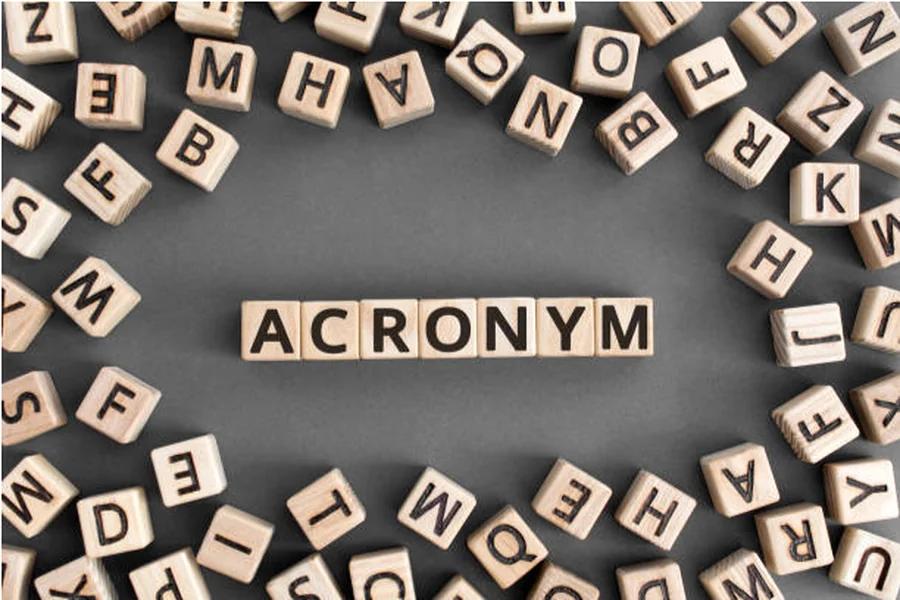 How Abbreviations Shape the Way We Understand Information